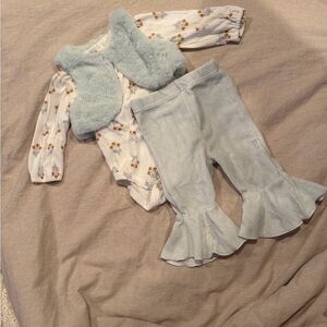 Soft Mint Baby Two-Piece Outfit - Faux Fur Vest & Bellbottom Pants